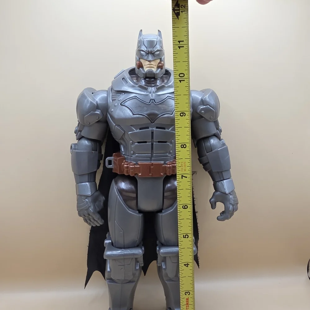 2022 DC Comics 12" Battle Strike Batman action figure Spin Master - Picture 2 of 6
